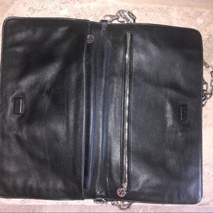 Tory Burch Bags - Tory Burch Foldable clutch/shoulder bag Tory Burch Bags - Tory Burch Foldable clutch/shoulder bag
